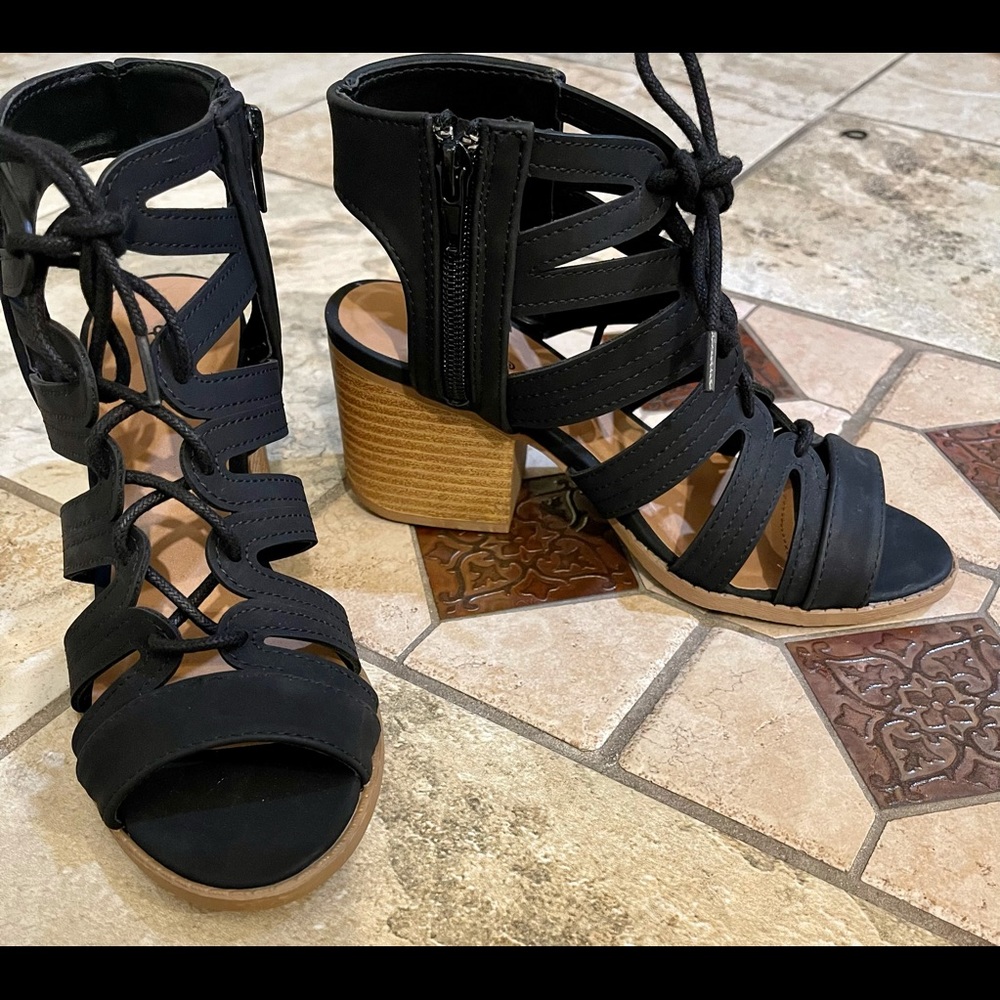 Qupid Block Heeled Sandals